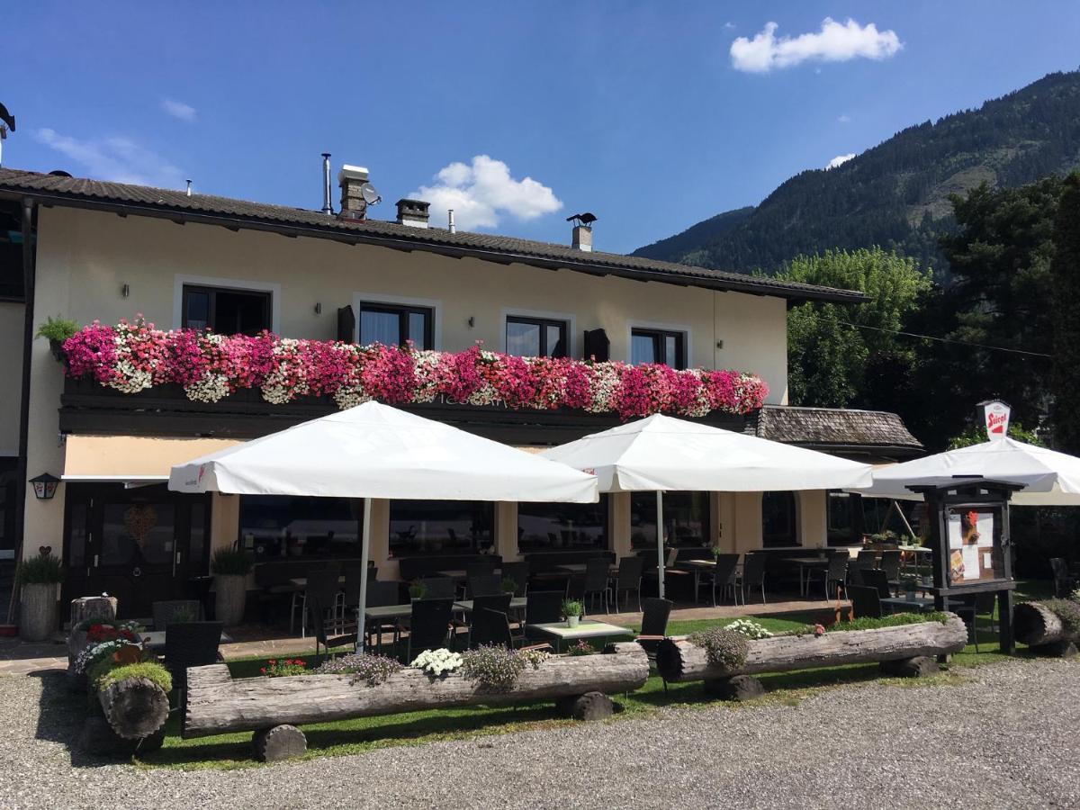 Restaurant Gaestehaus Wiesenheim Uderns Esterno foto